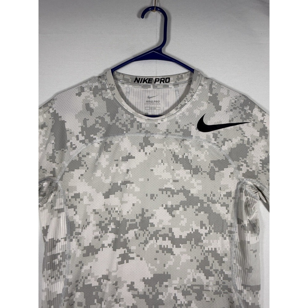 Nike Pro Hypercool Shirt Small Gray Top Fitted Digi Camo S/S Workout Performance